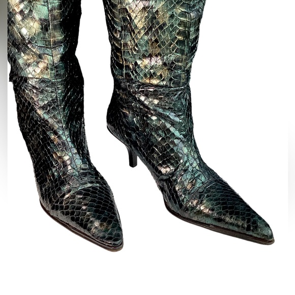 GUCCI Vintage Python Over The Knee Boots. (MC) - Picture 8 of 17